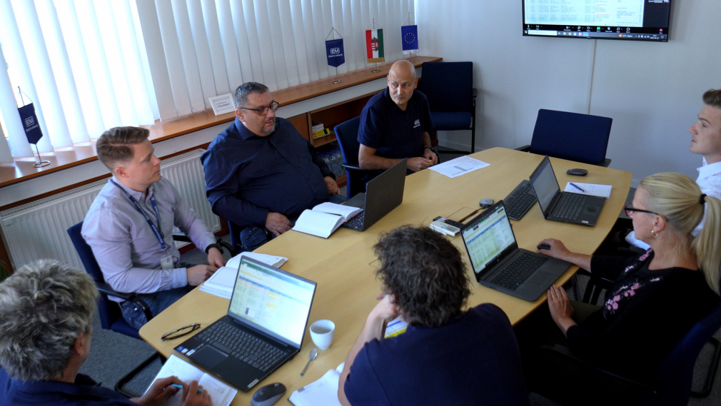 karrier munka Pásztó